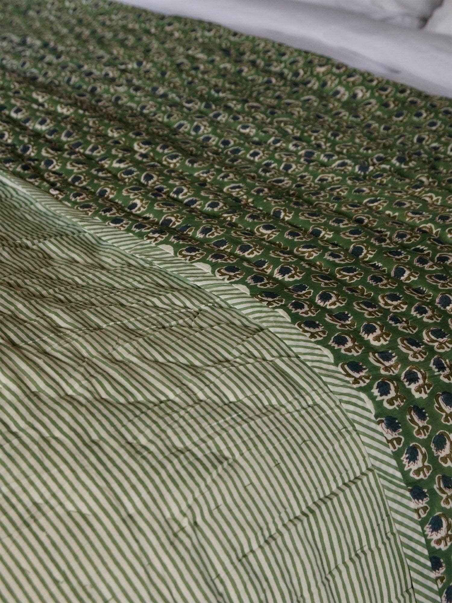 Quilt Cotton Basil Green Prints
