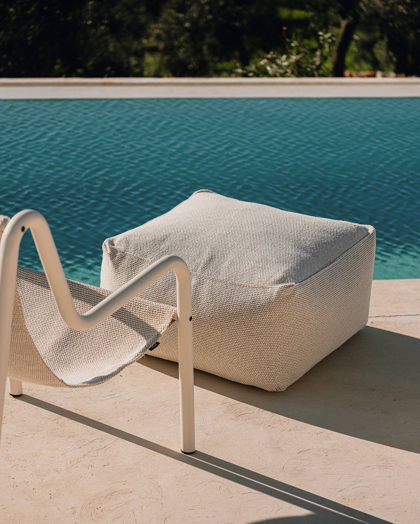 Keno Outdoor Pouf