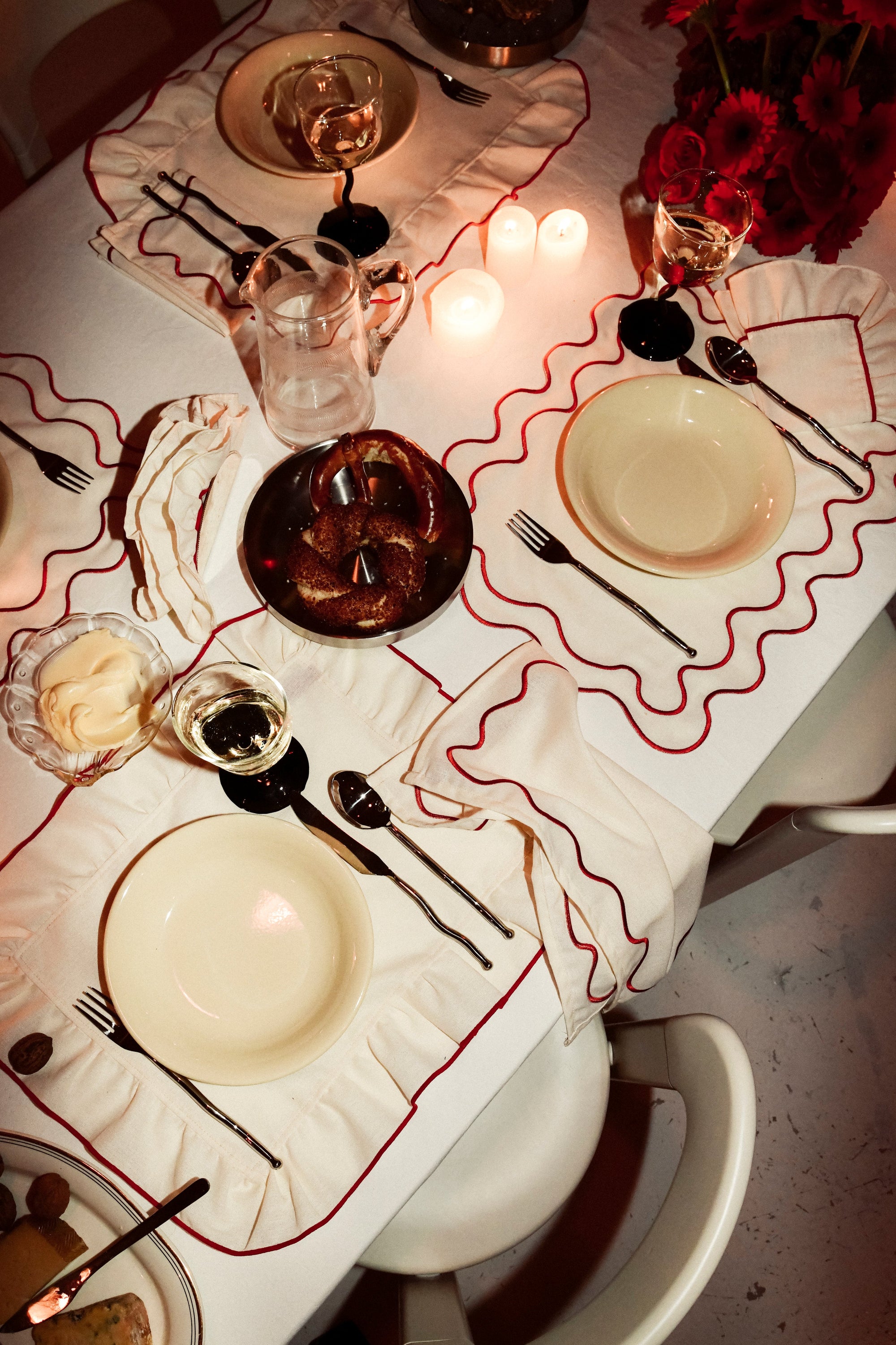 Wavy Napkins Ivory/Red - Set of 2