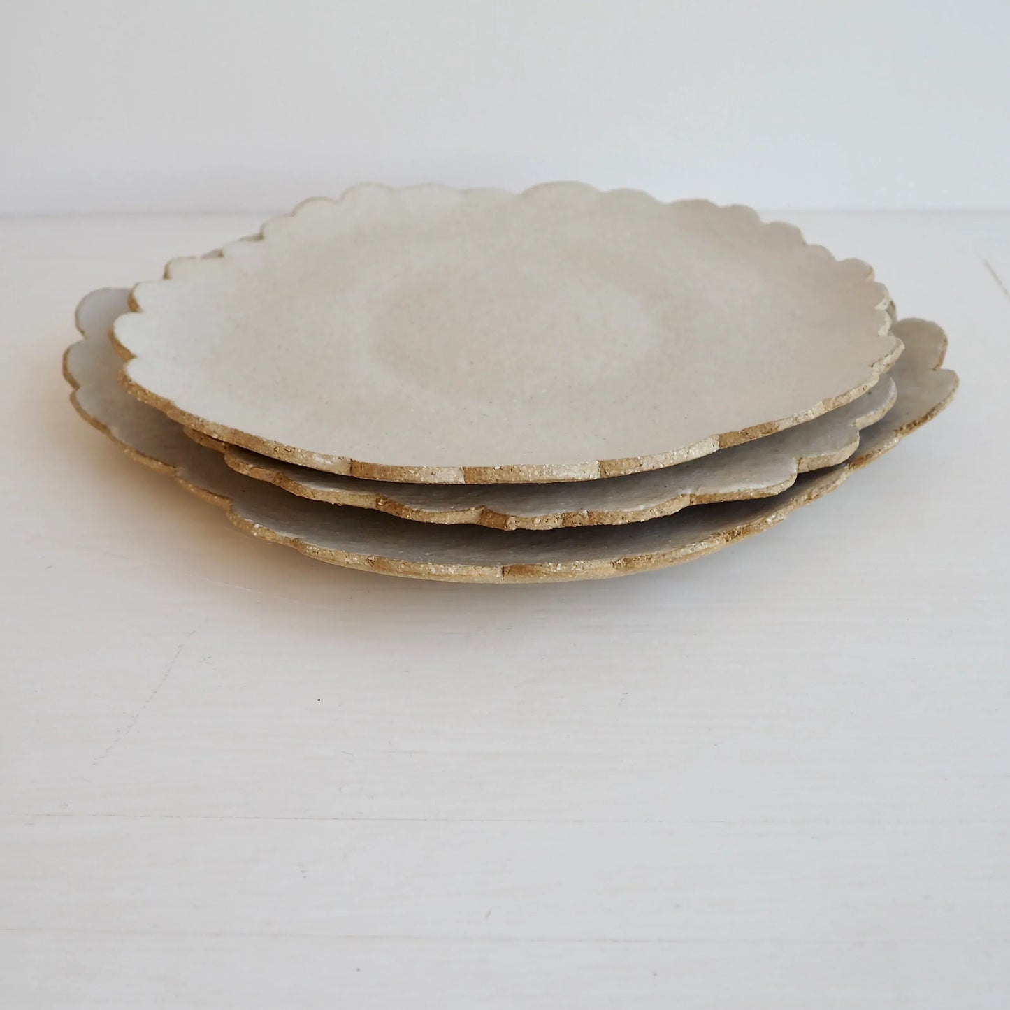 Ceramic Oatmeal Satin Scalloped Edge Plates