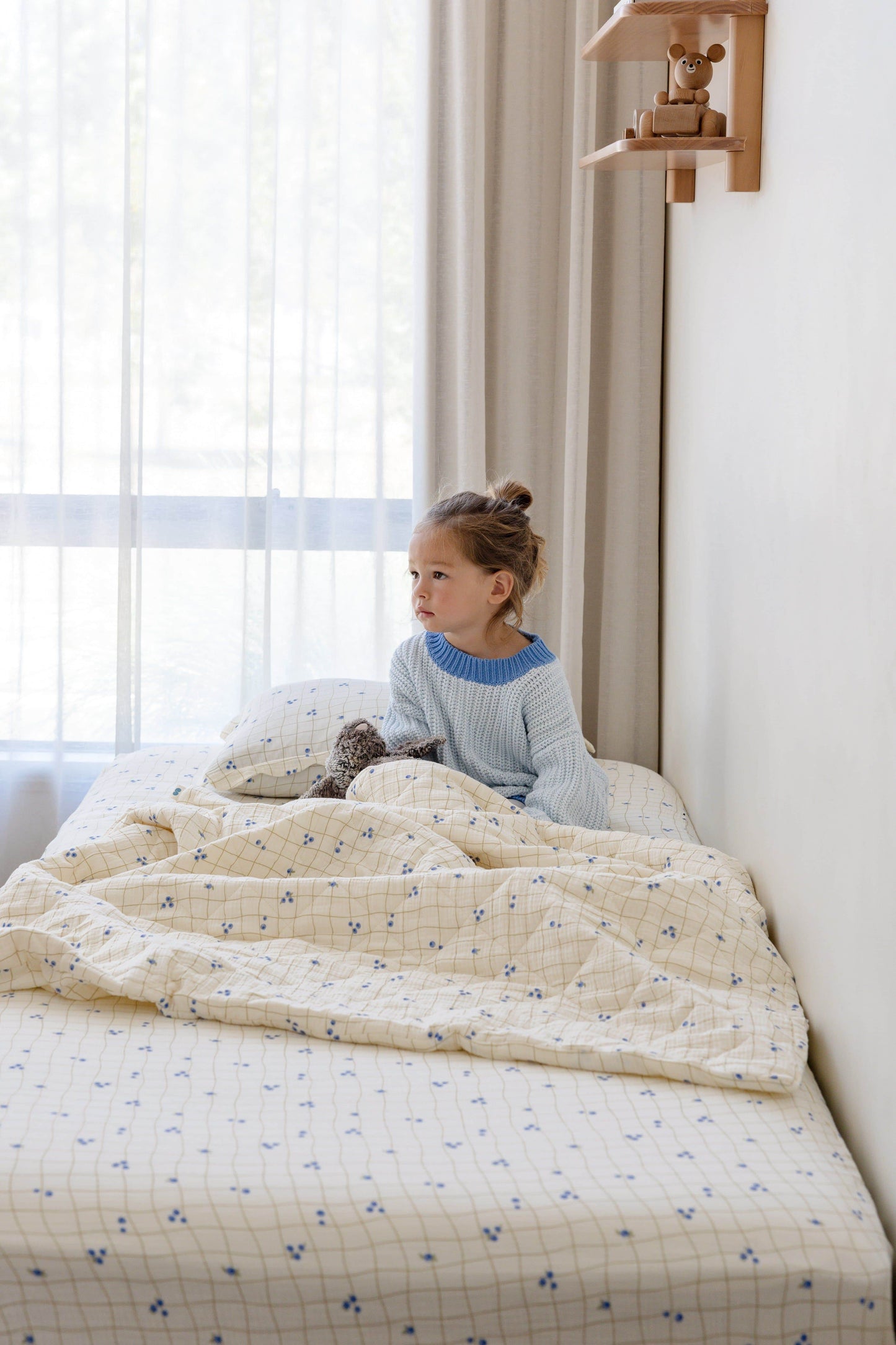 Soft Quilt Blanket – Blueberries