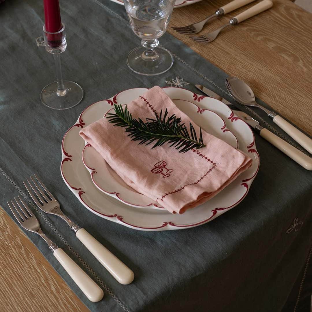 Embroidered Linen Napkins, Set of 2 - Plaster Pink