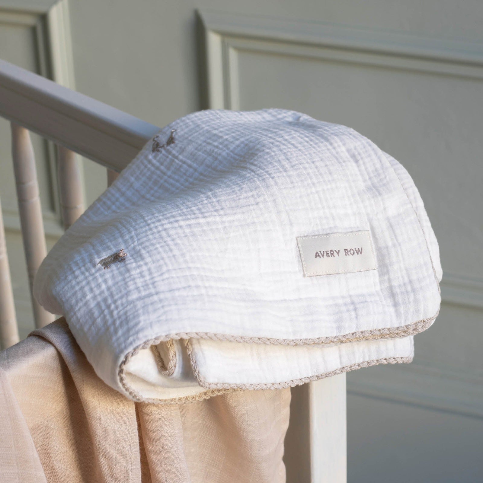 Embroidered Muslin Blanket - Little Farm