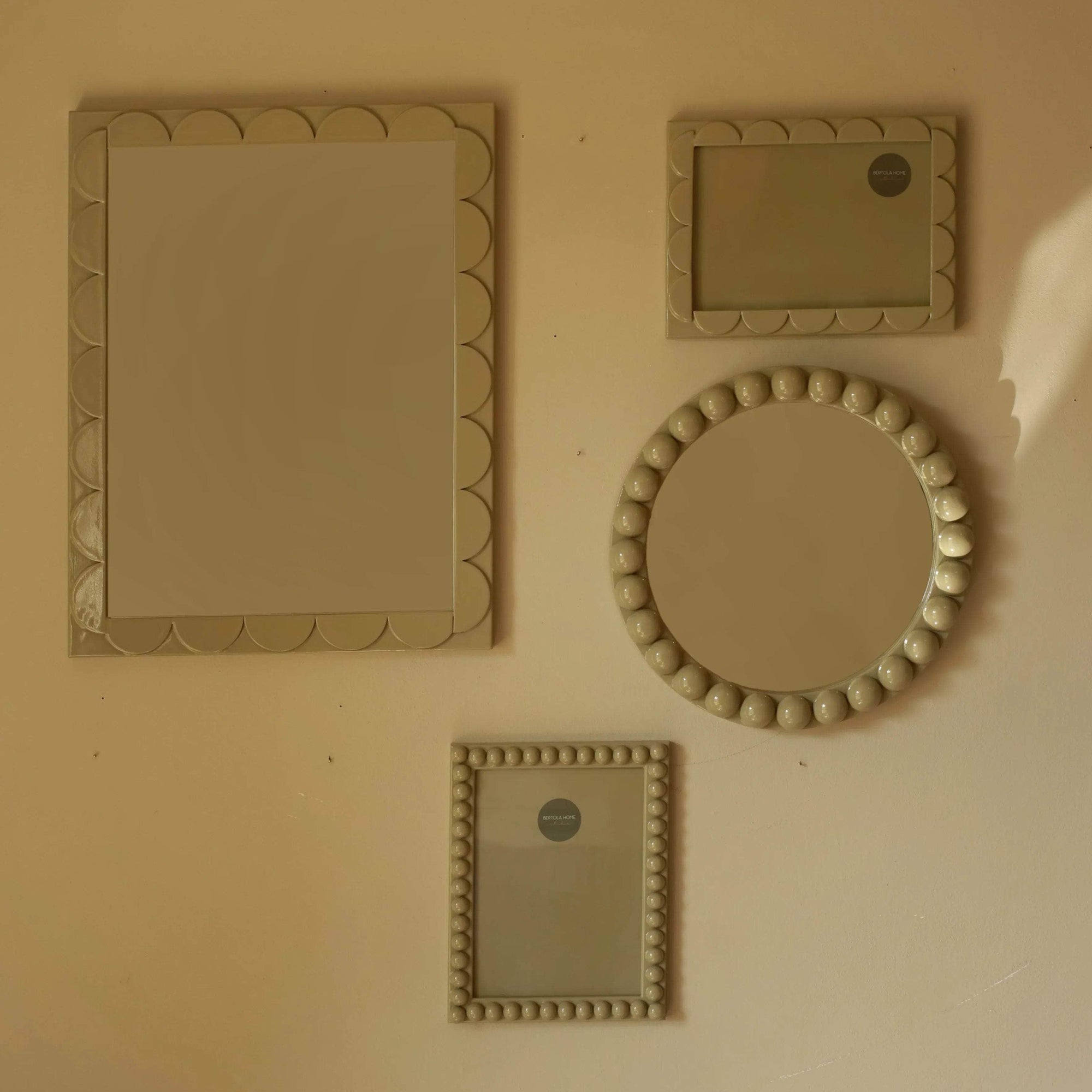 Pistachio Bobbin Frame