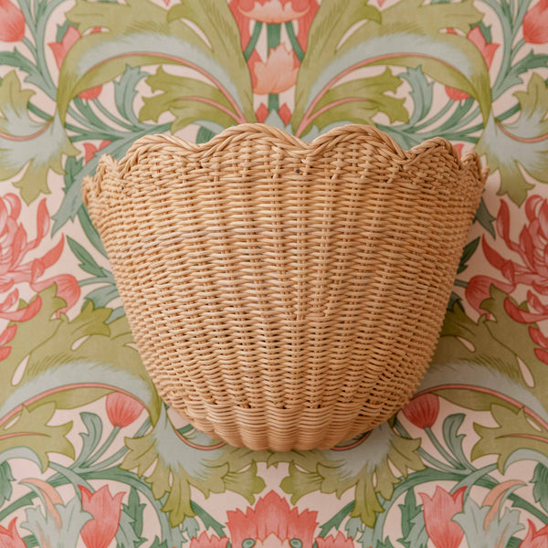 Scalloped Wall Light (Natural)