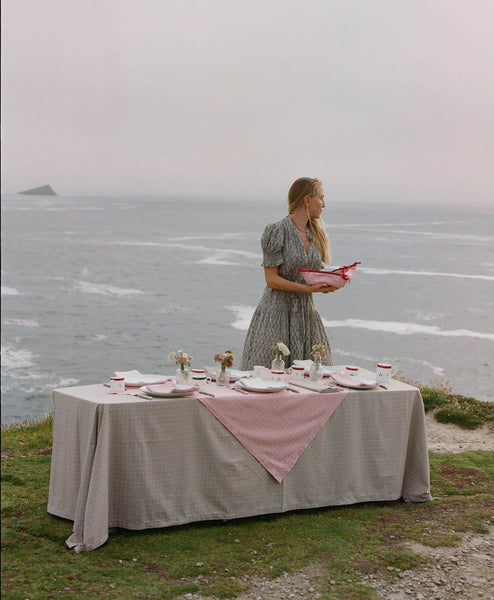 Minni Table Cloth - Faded Green
