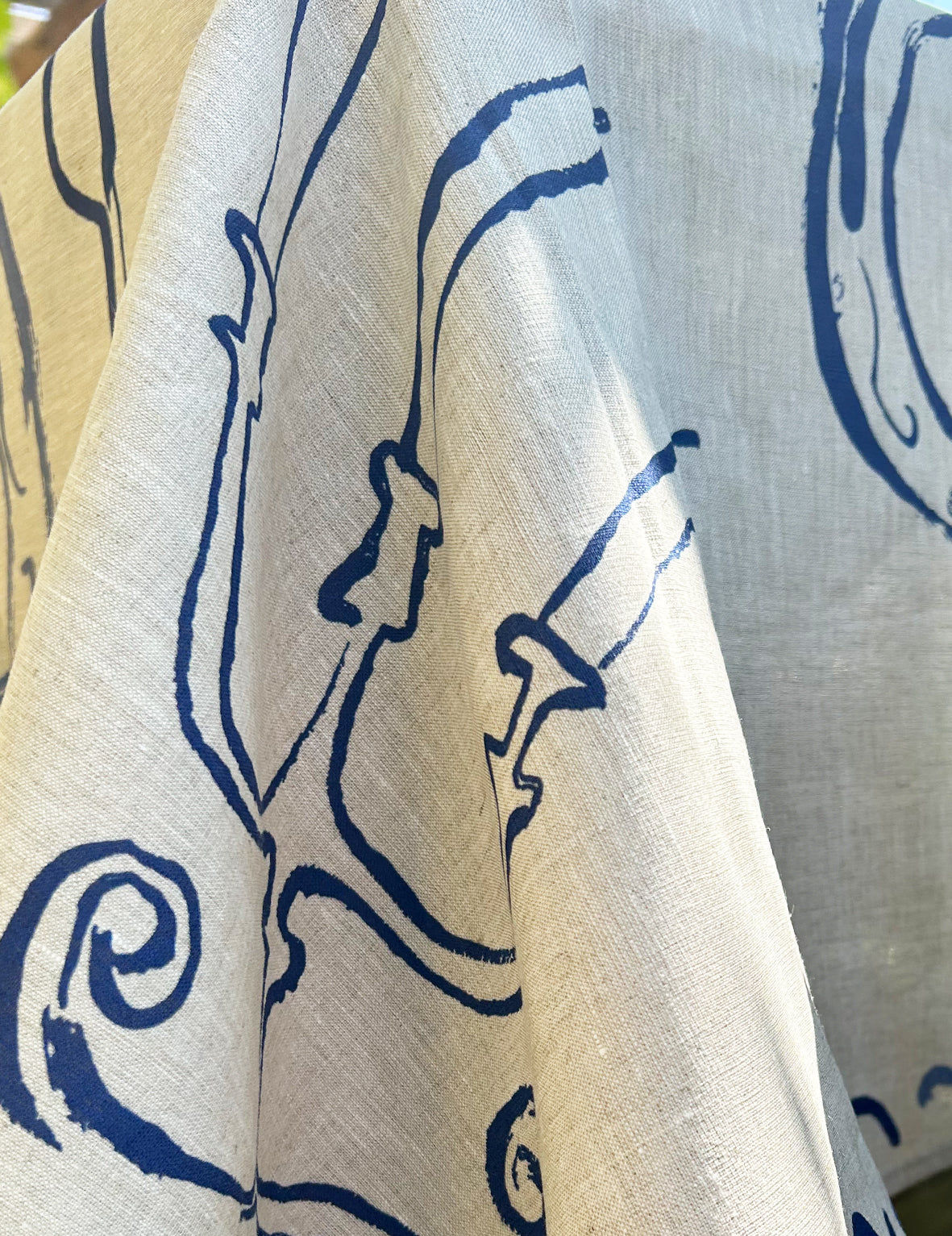 Ciao Bella Linen Tablecloth