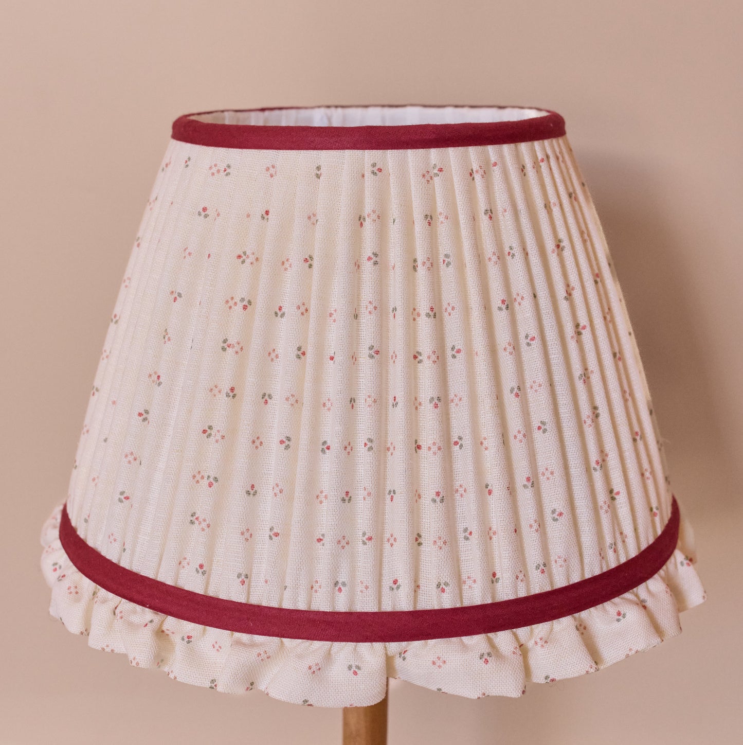 Minni Fabric - Alpine Green and Soft Red on White