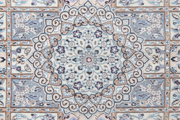 Nain La Kelim Rug