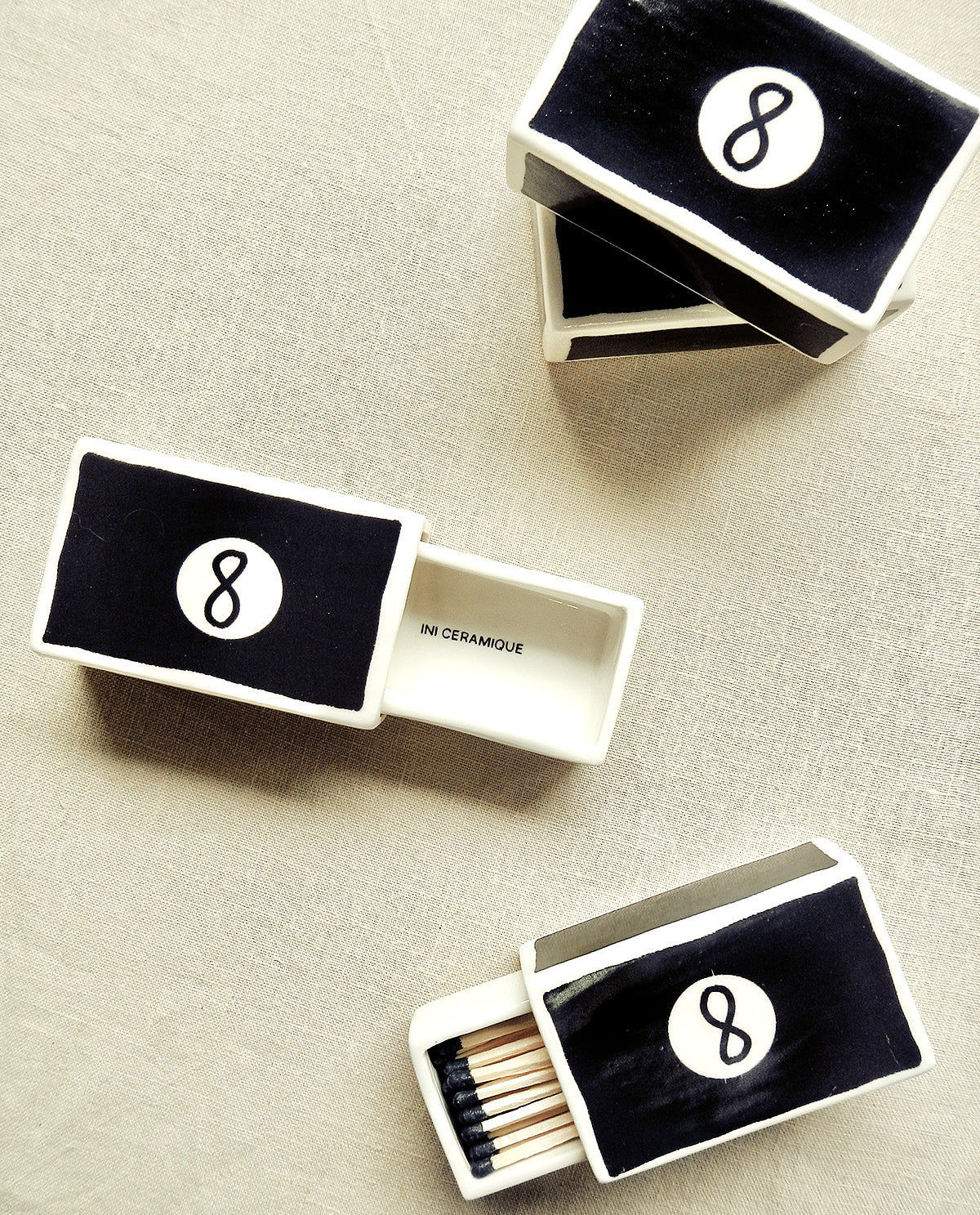 ‘8 Ball’ Ceramic Matchbox