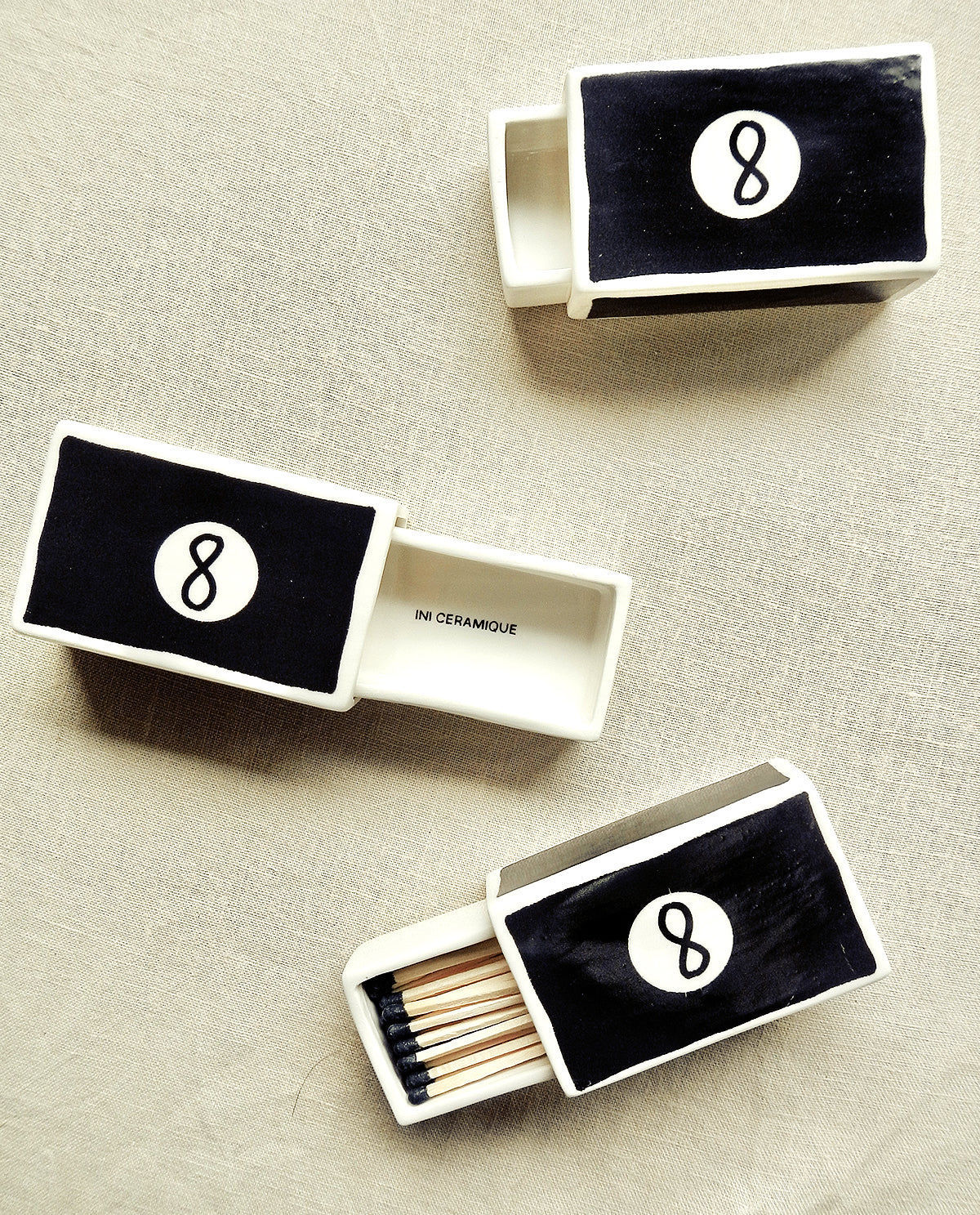 ‘8 Ball’ Ceramic Matchbox