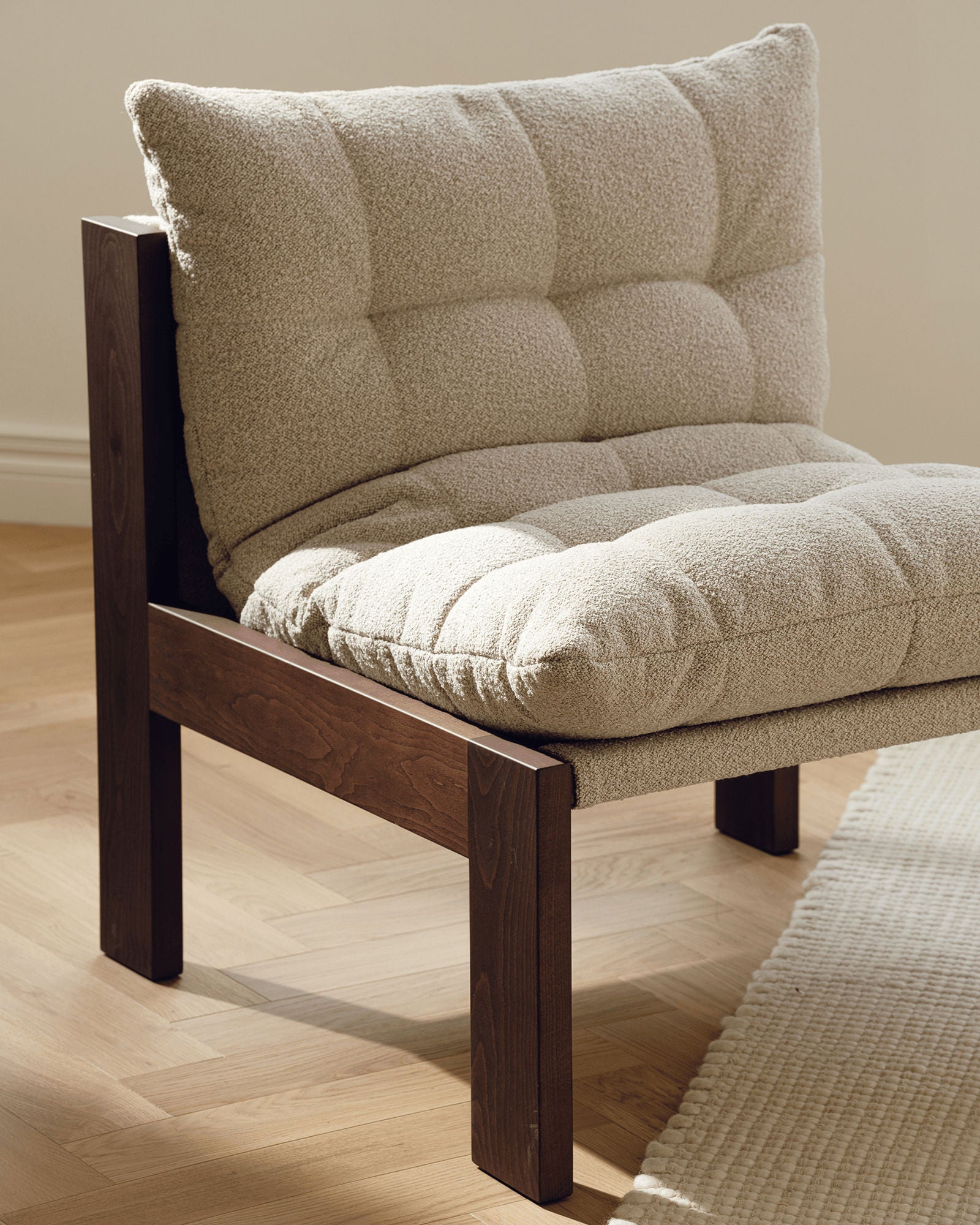 Huno Lounge Chair