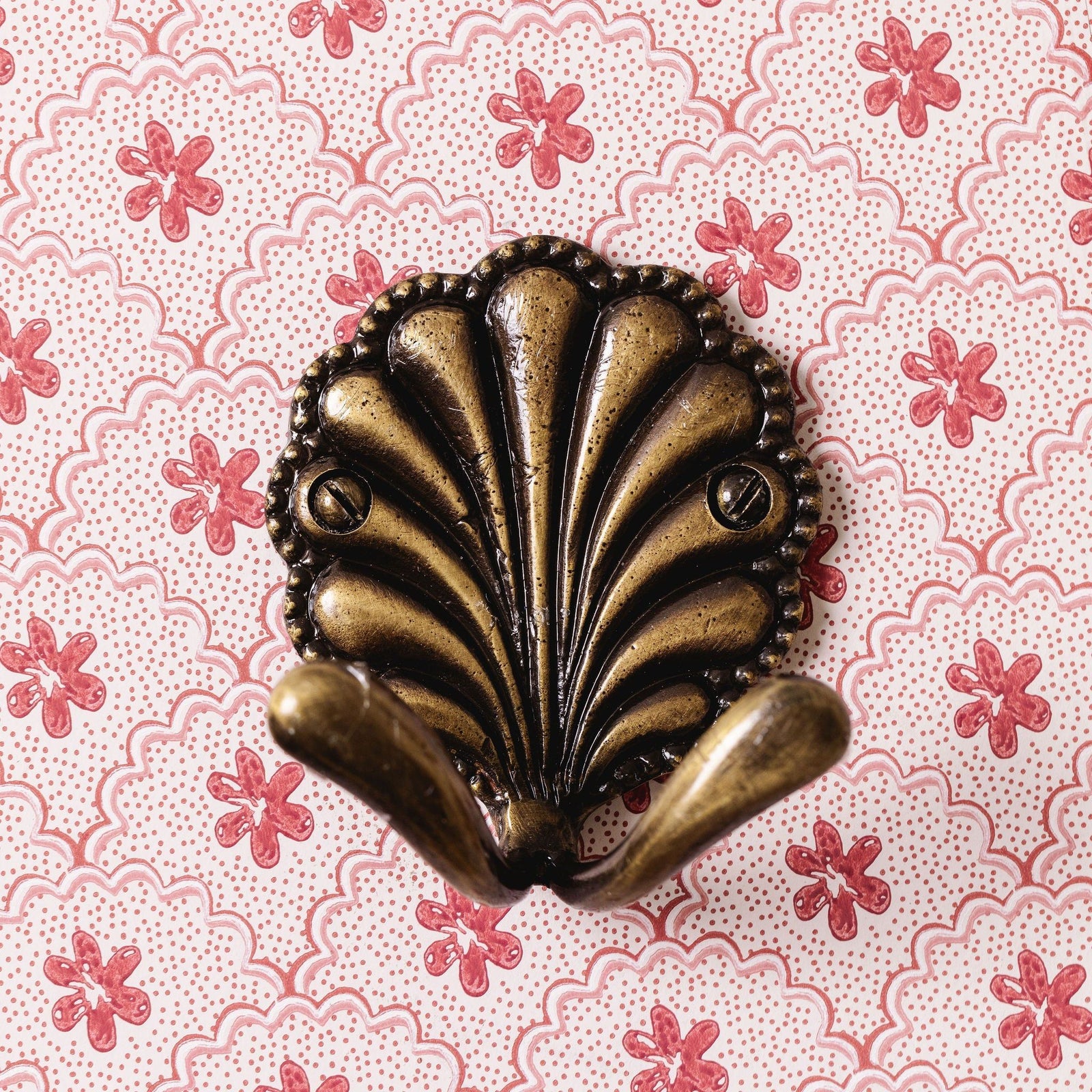 Shell Wall Hook (Double)