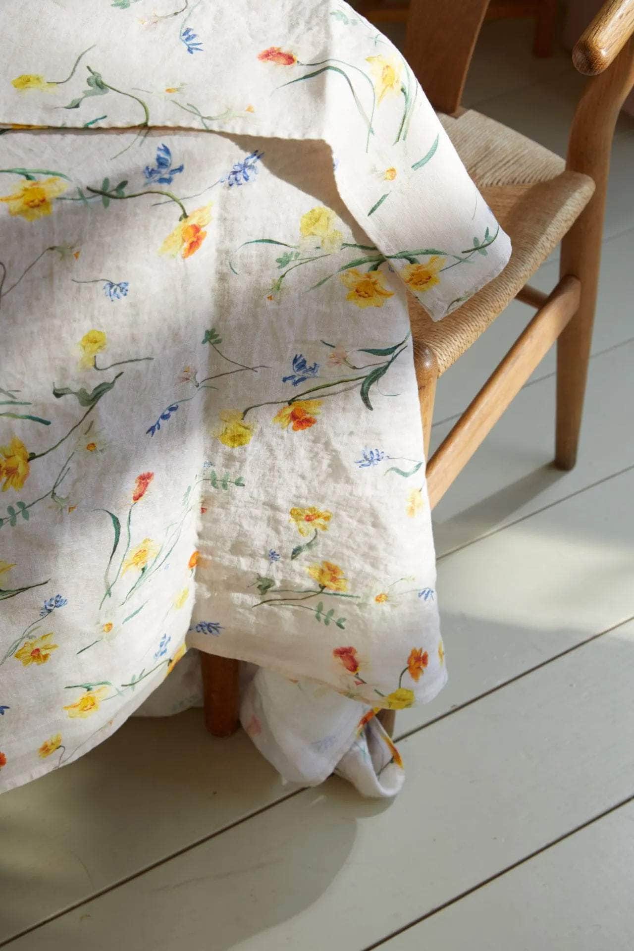 Spring Bulbs Linen Tablecloth