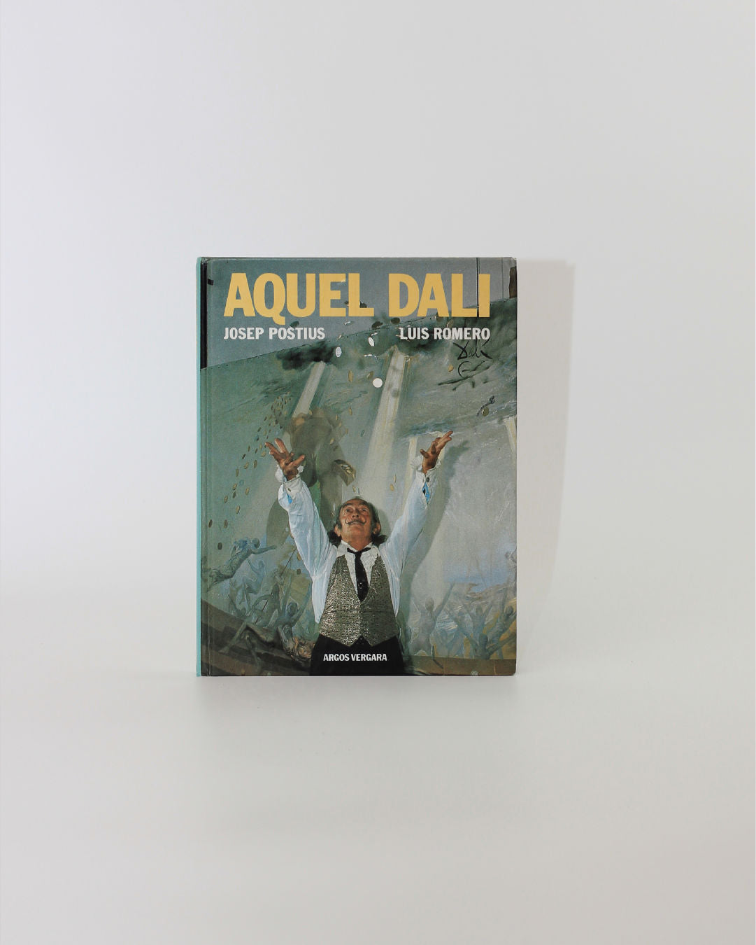 Aquel Dalí Book