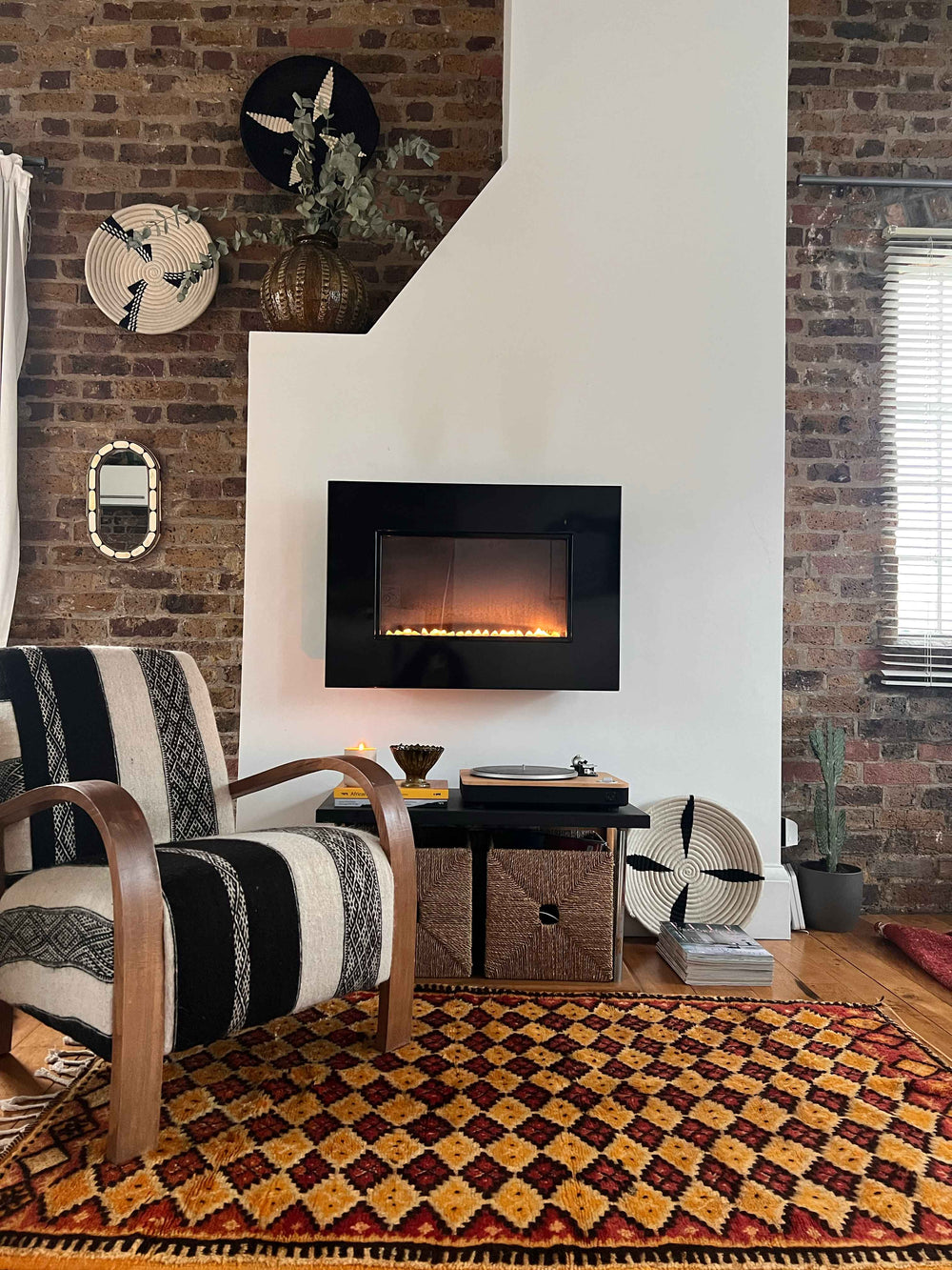 Vintage Moroccan Taznakht Rug No. M0122