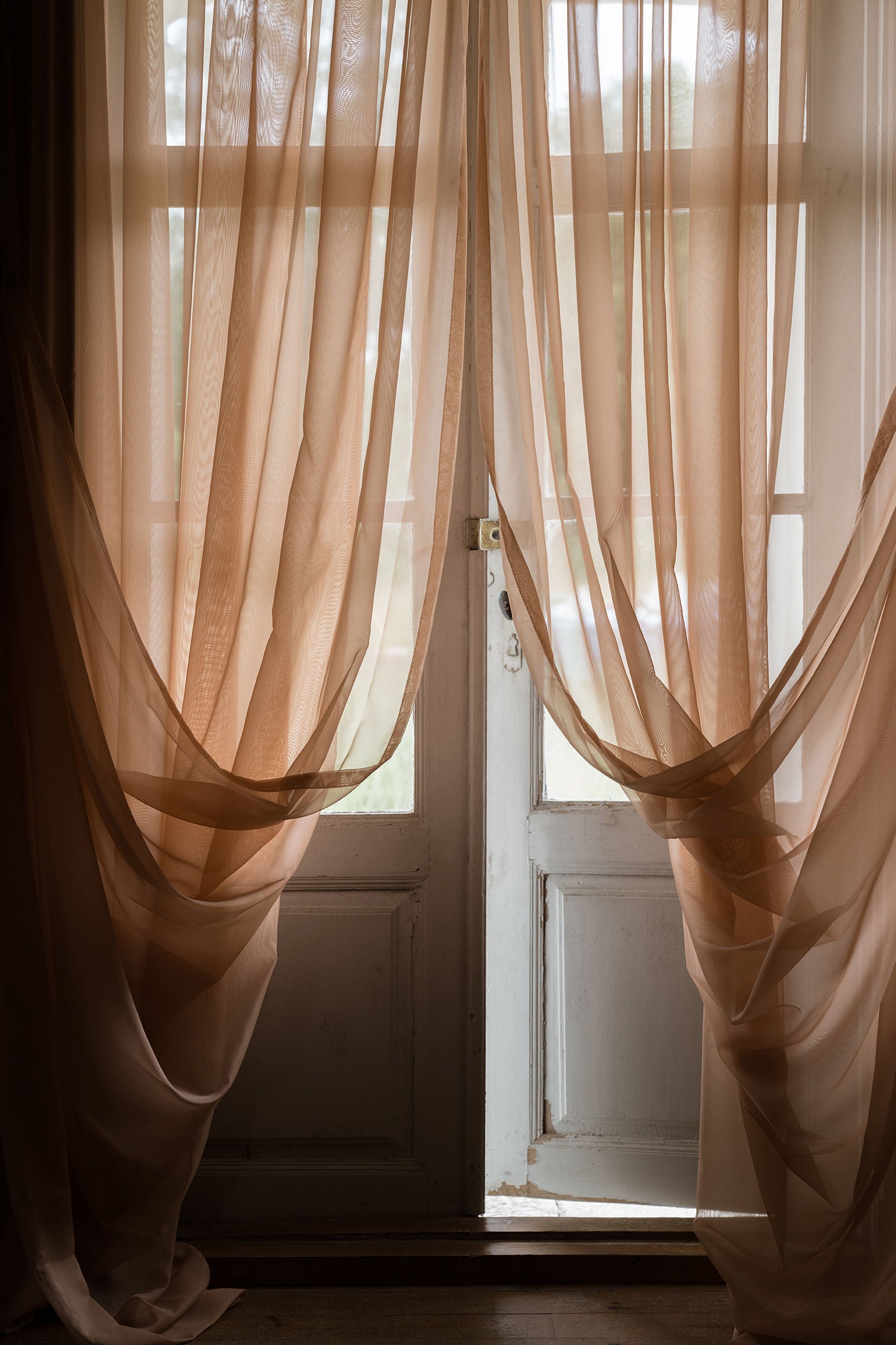 Curtain Hotel Sheer Soft Rouge