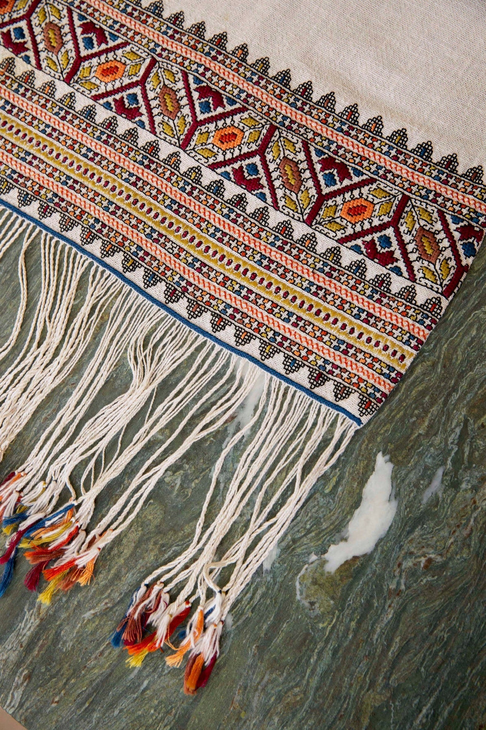 Mezé Vintage Table Runner