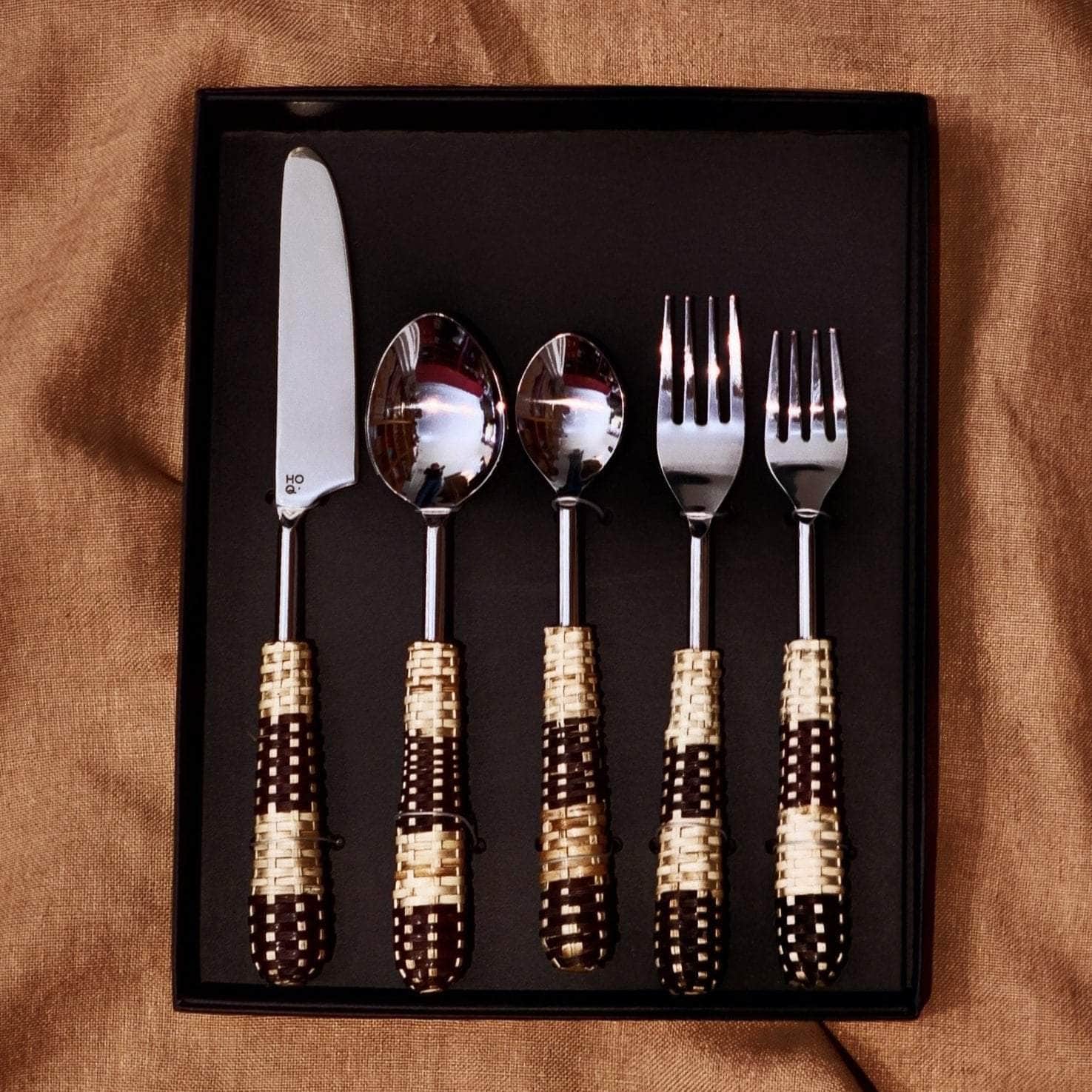 Cutlery Set Handwoven Handle