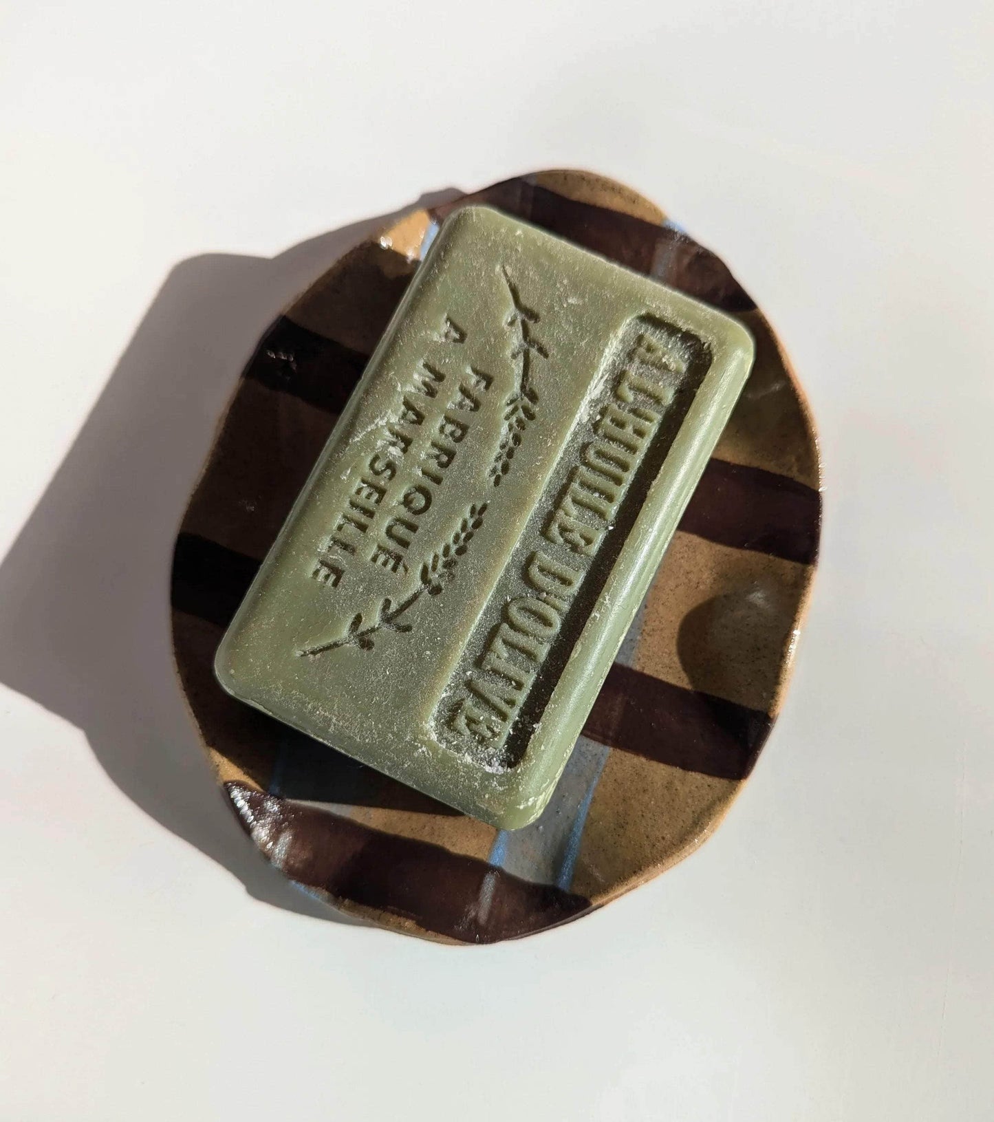 Gingham Stripe Wavy Soap Dish