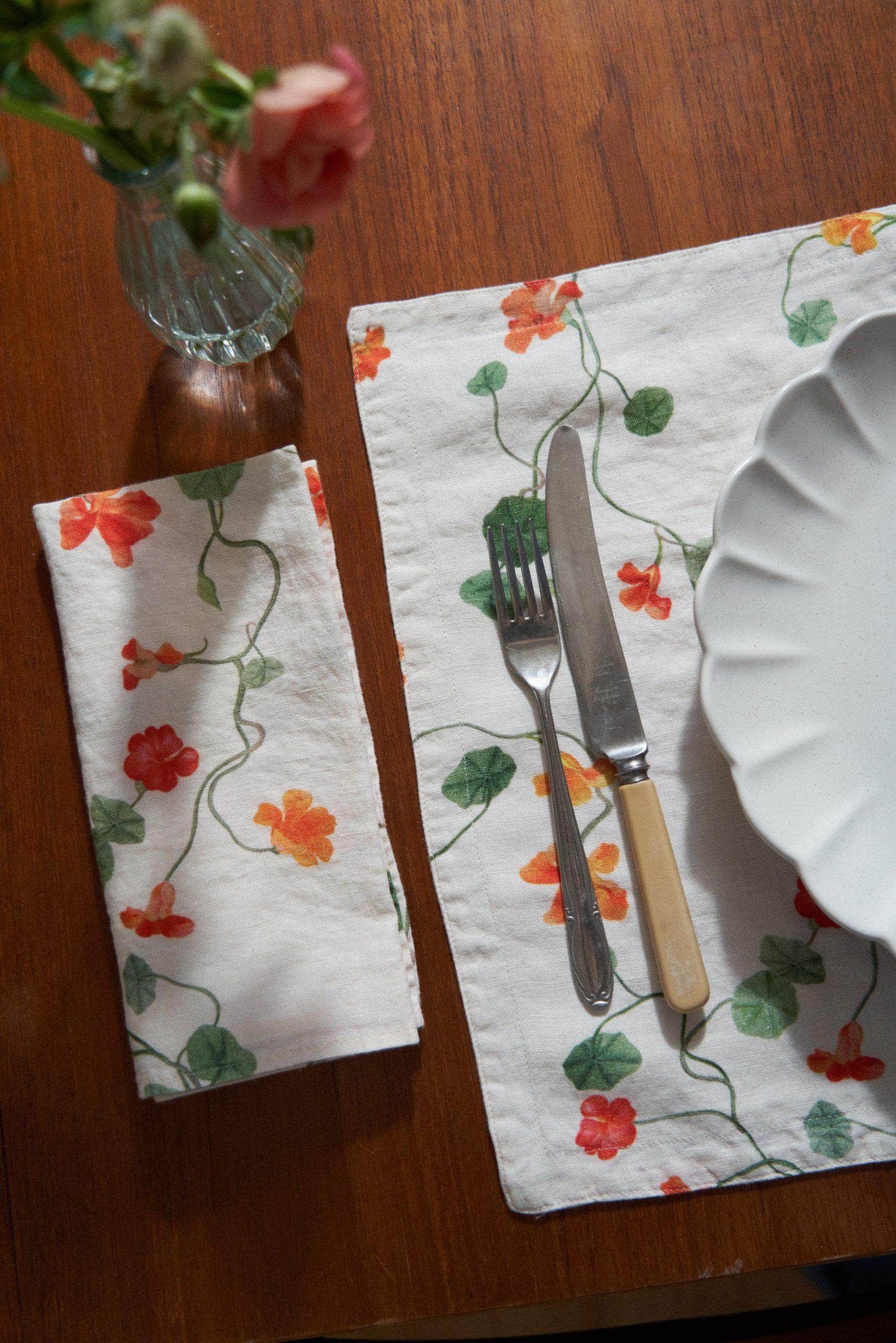 Nasturtium Reversible Linen Placemat