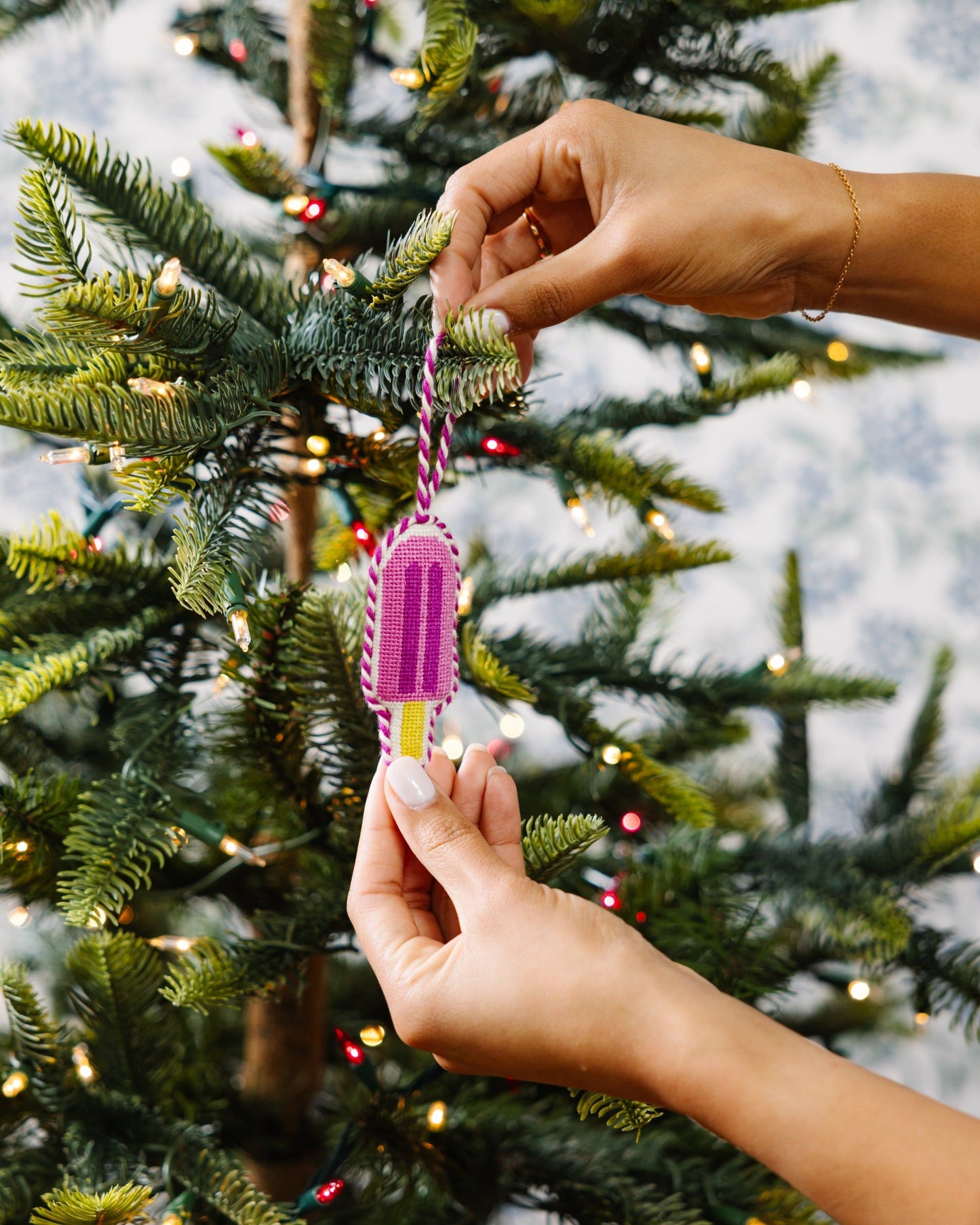 Needlepoint Icon Ornament - Popsicle