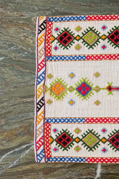 Thalori Vintage Table Runner
