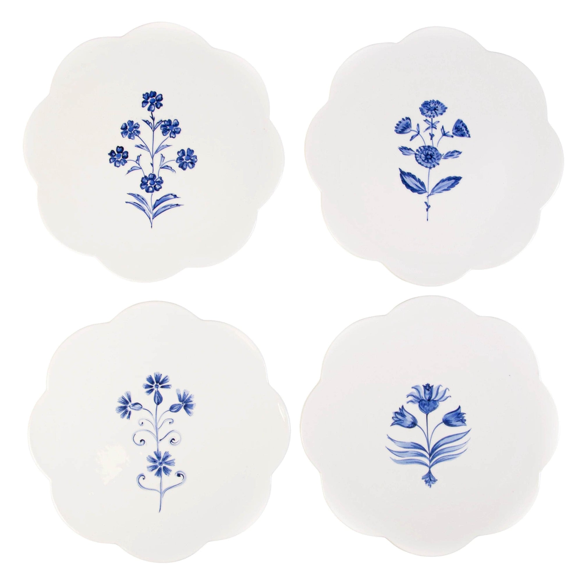 Set of 4 Scalloped Dinner Plates