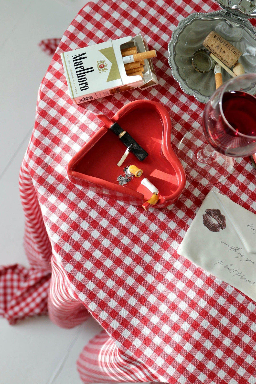 Kiss Me Ashtray