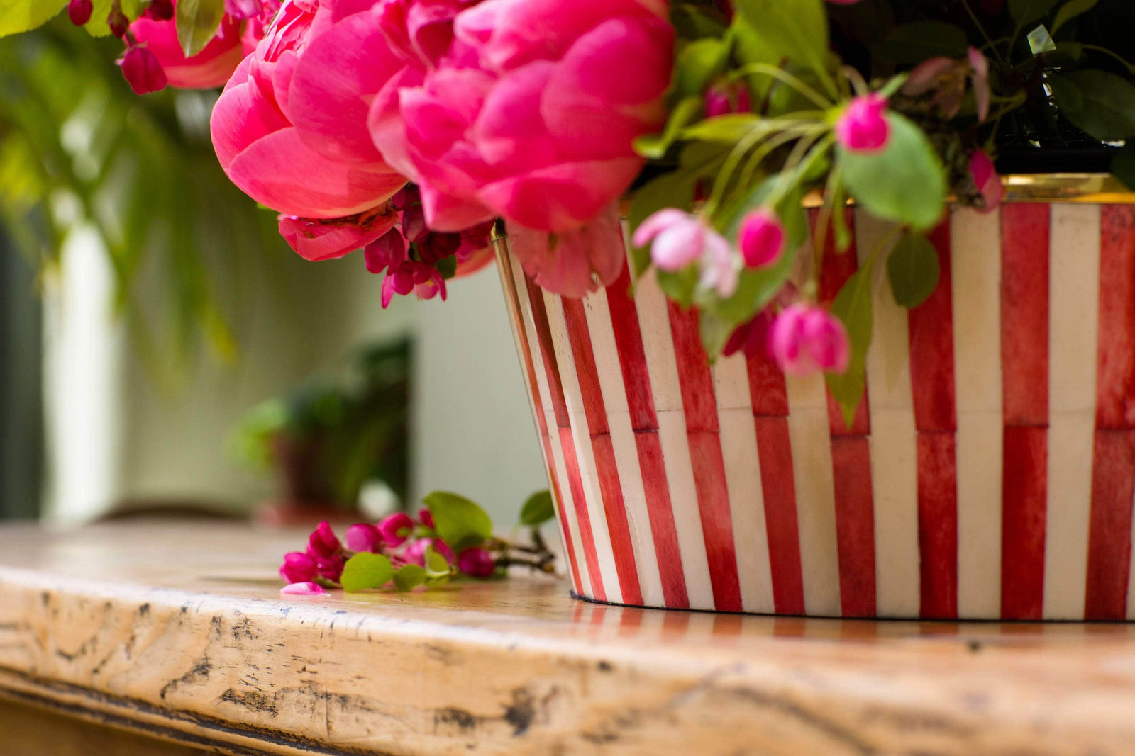 Round Inlay Planter | Large | Ruby Red | Striped