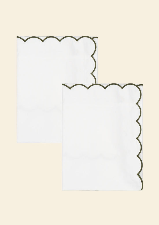 The Scalloped Pillowcases in White & Forest Green Cotton Percale (Set of 2)