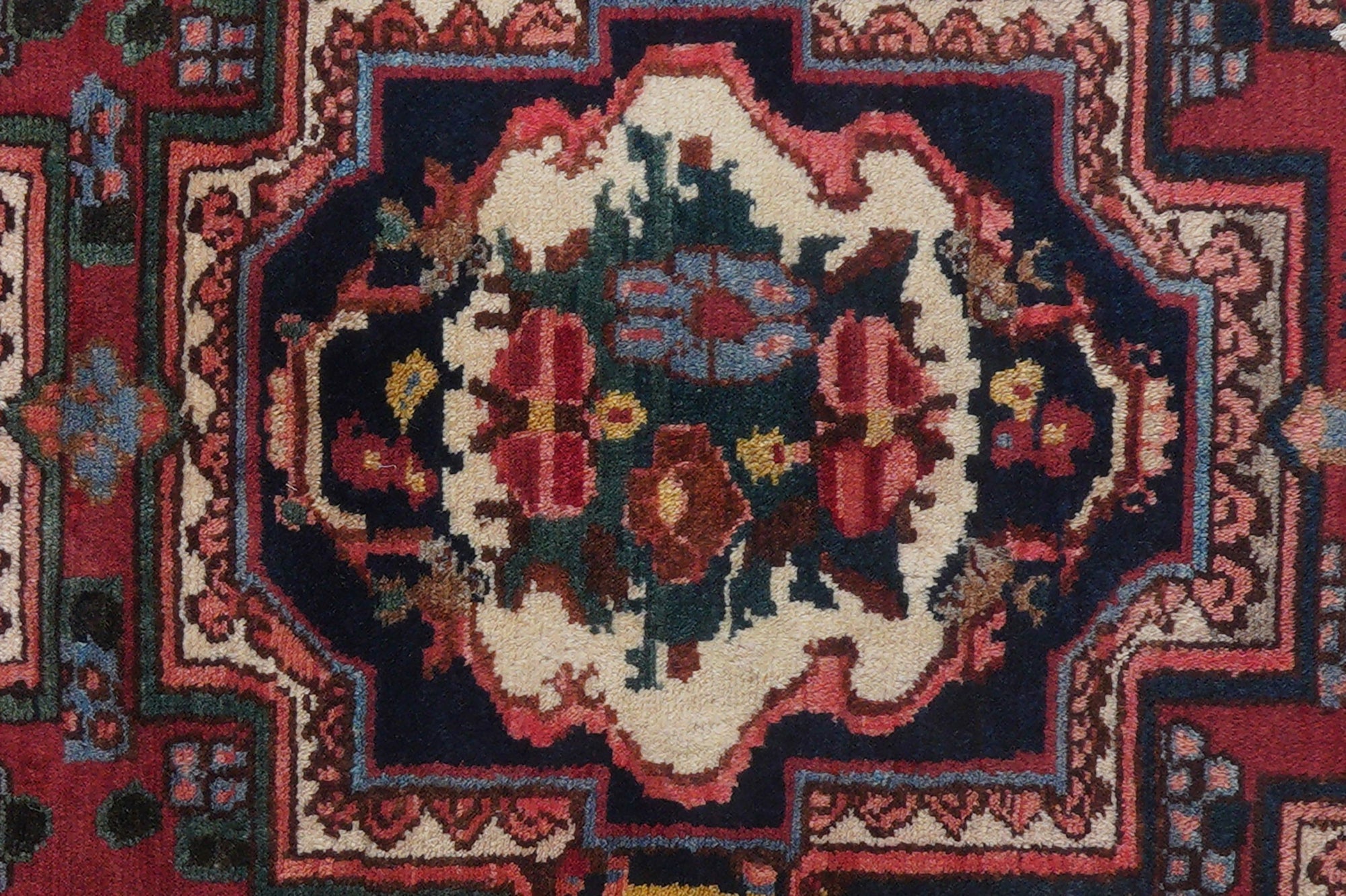 Bakhtiar Carpet