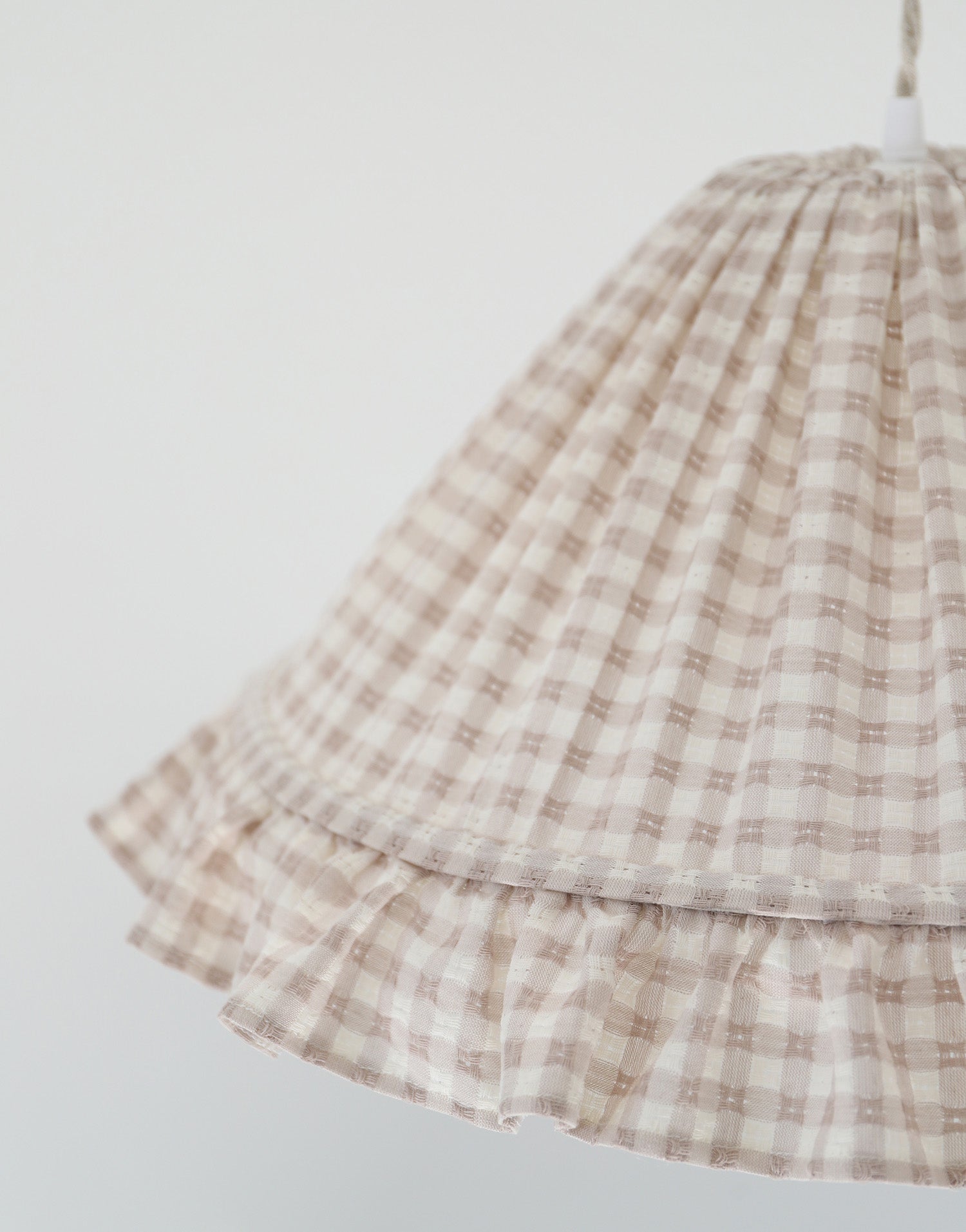 Conical Pendant Light With Ruffle Emilia “Petits Carreaux Beige”