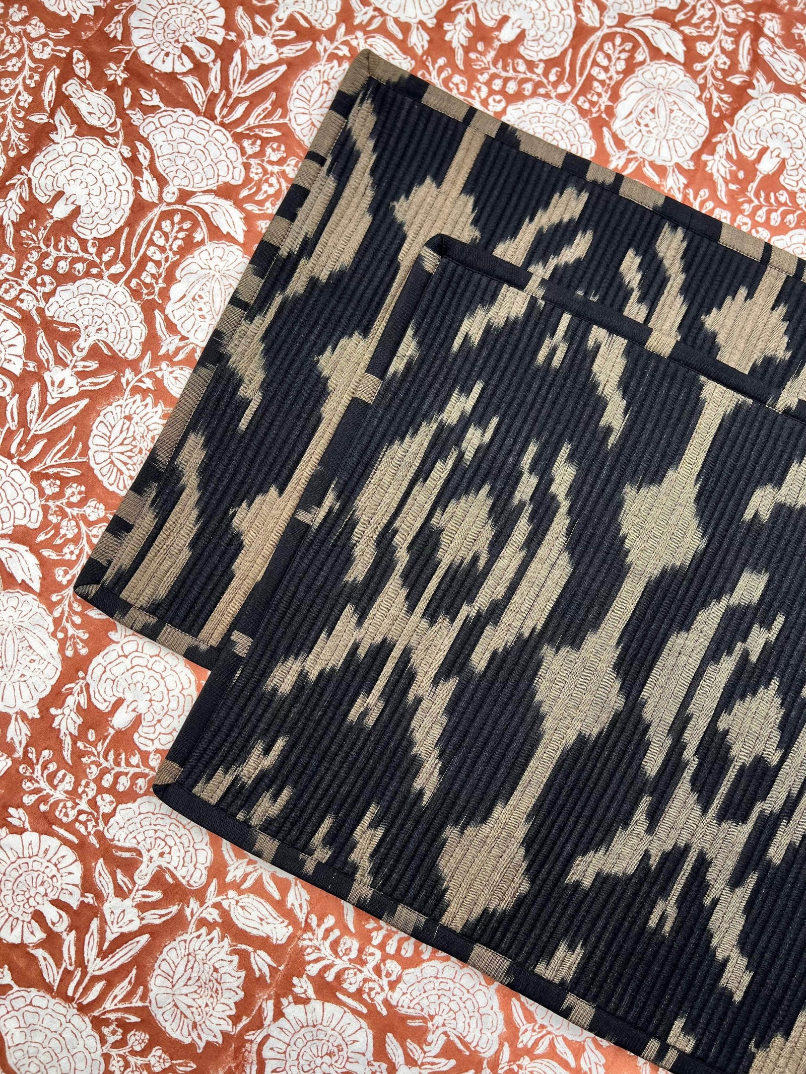 The Breakfast Ikat Placemat - Black & Taupe