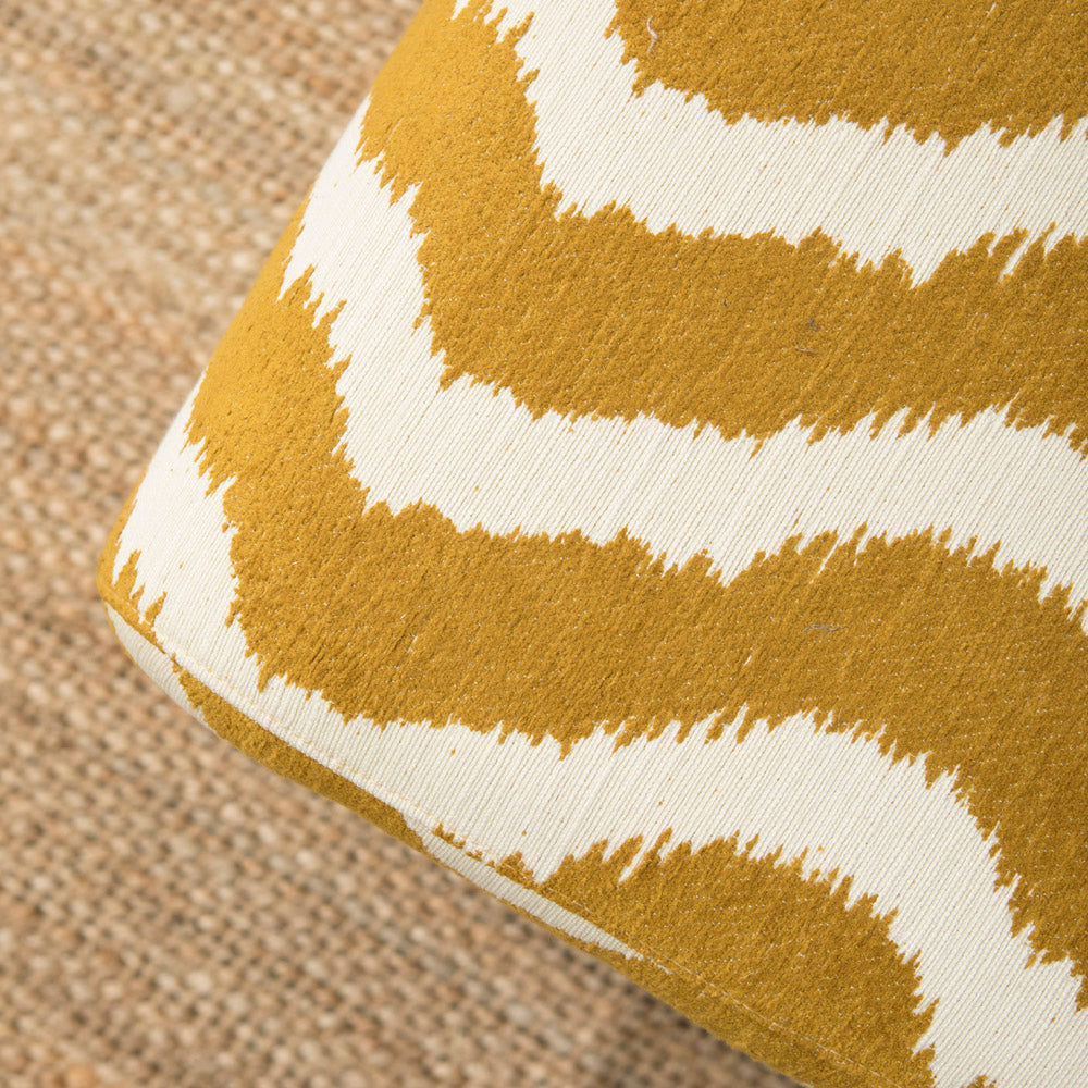 Luanco Bósforo Ochre Bench