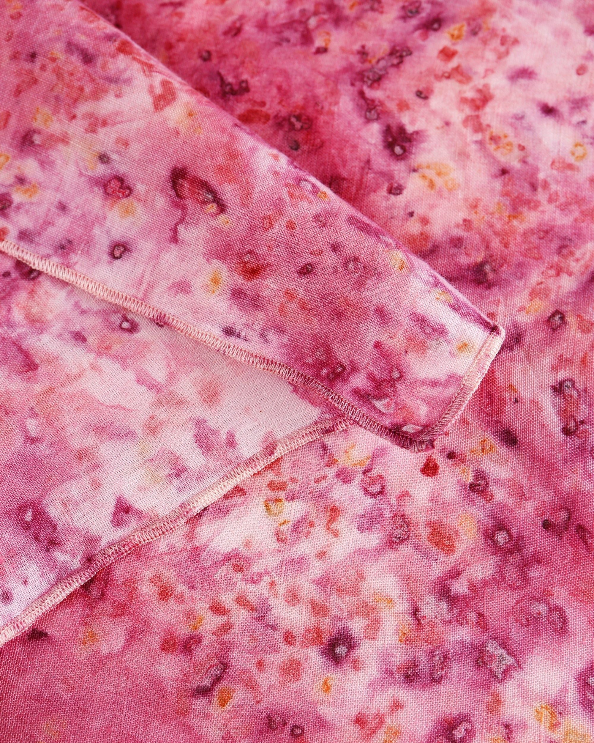 Chamomile Splatter Linen Tablecloth