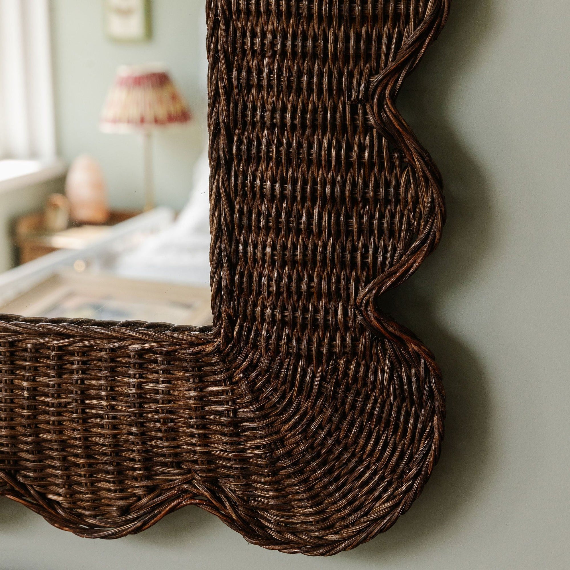 Mimi Scalloped Mirror Large (Teak)