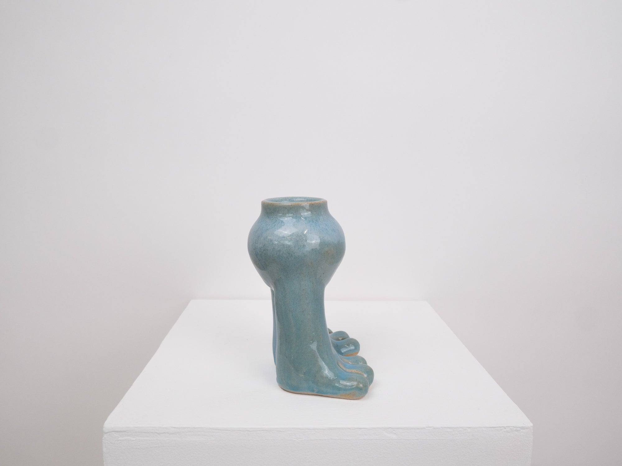 Tootsie Vase - Soft Sky