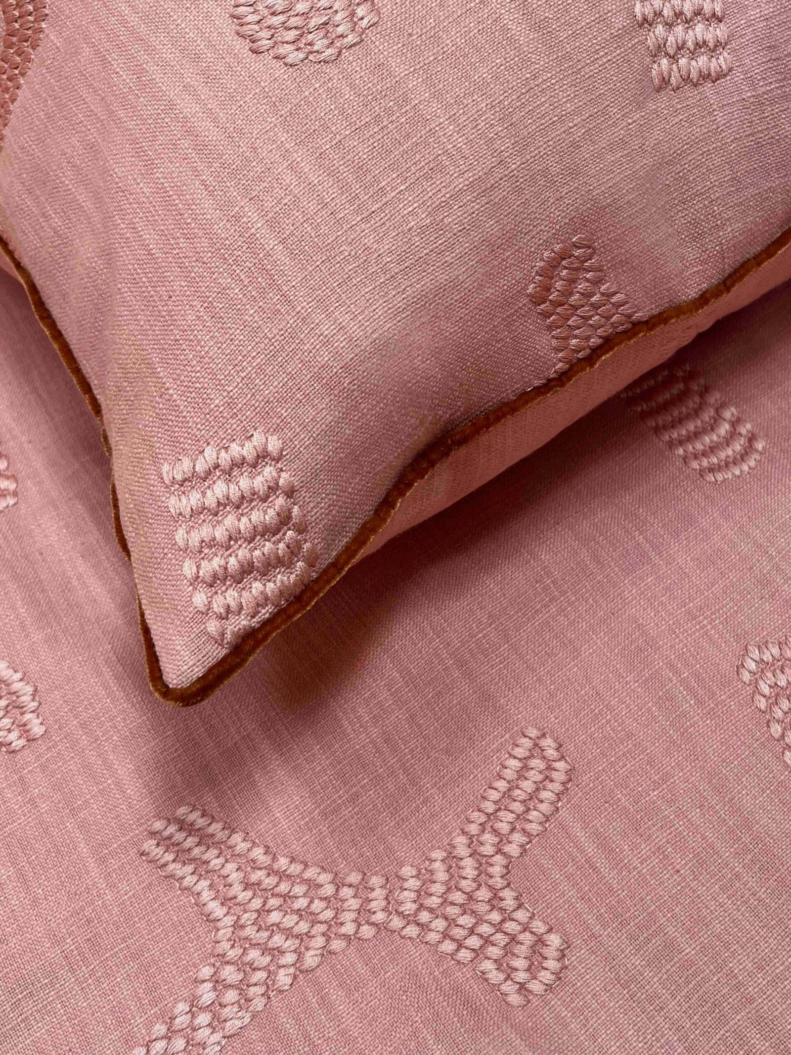 Raphia, Clay, Metre-
