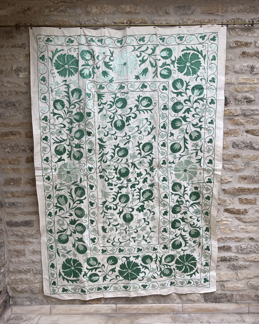 Suzani No. 028