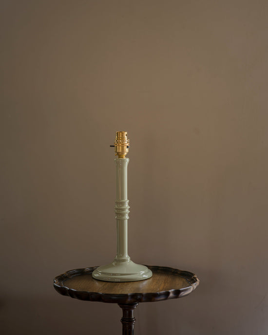 The Small Lacquered Lampstand in Hellebore