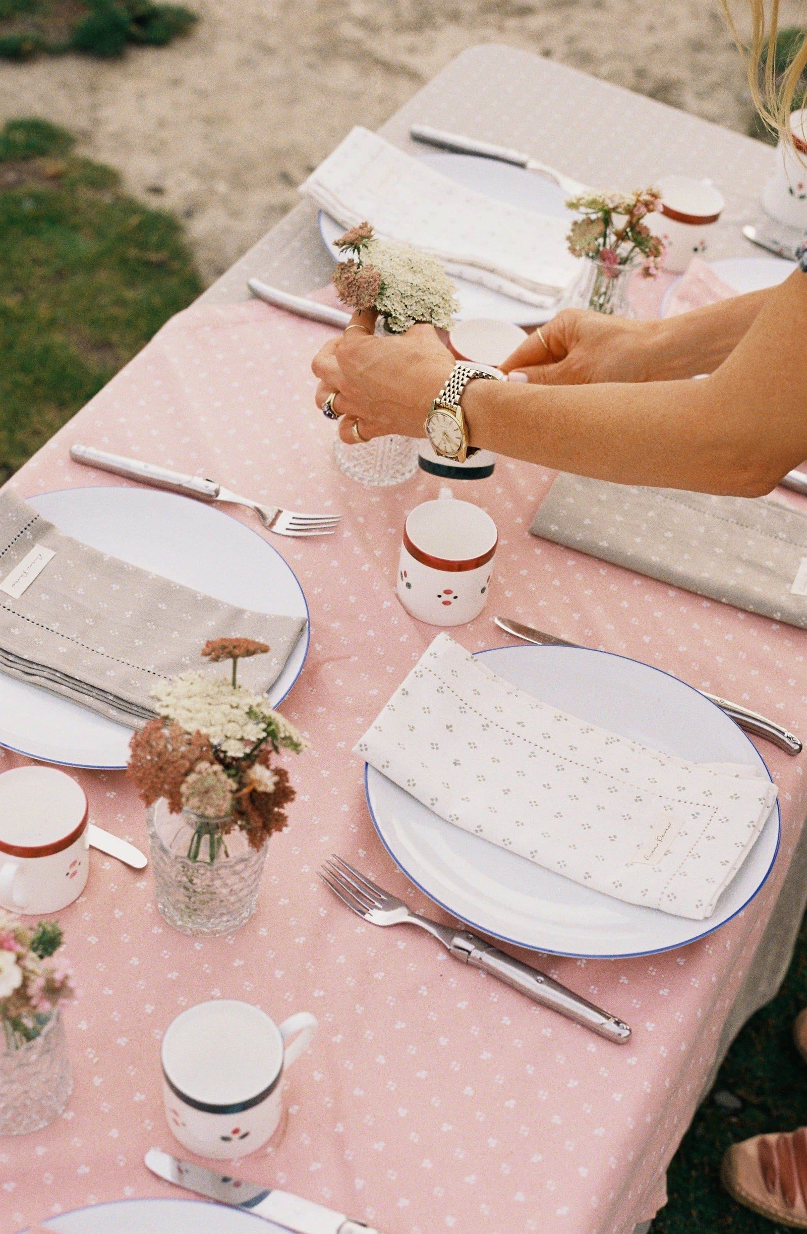 Minni Napkin - White with Green