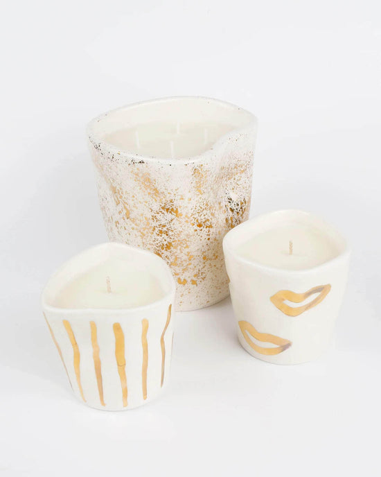 Gold Kiss Candle