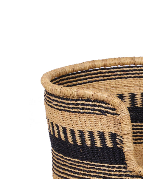 ANUMANU: Black and Natural Dog Basket - Medium