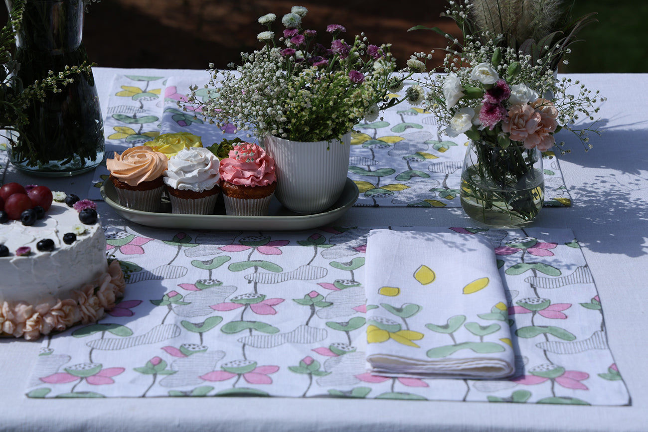 Lotus Pond Placemat (Set of 4)