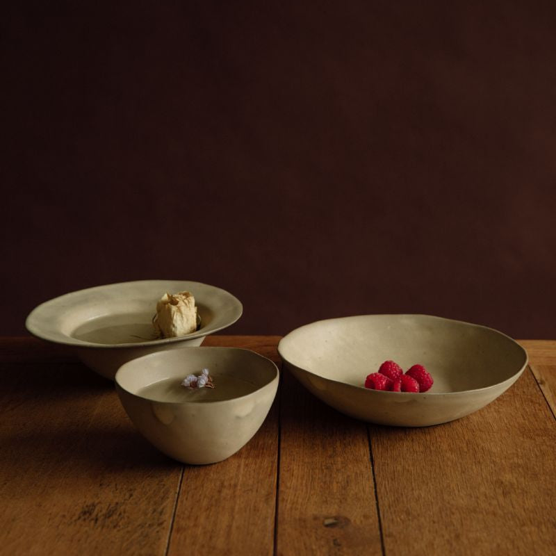 Yukina Omori Deep Plate (Light Beige / Dark Beige)