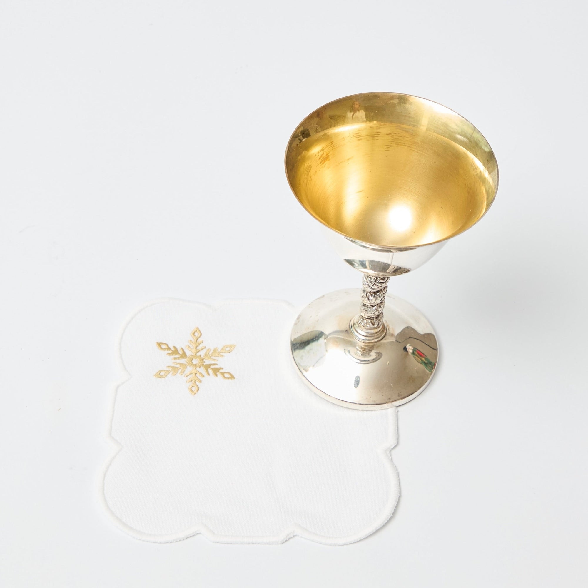 Gold Snowflake Cocktail Napkin (set of 4)