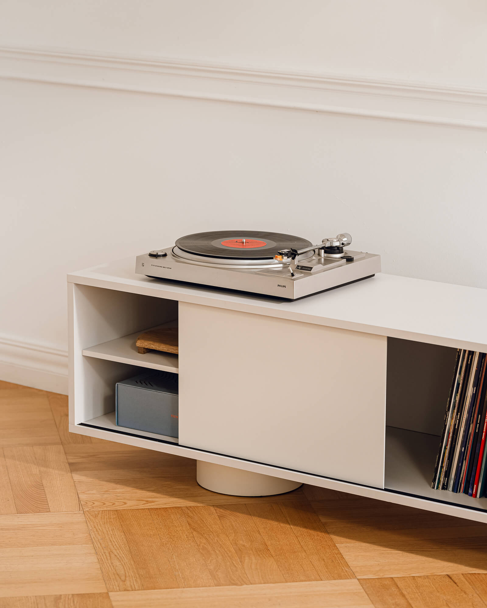 Taro Tv Stand-