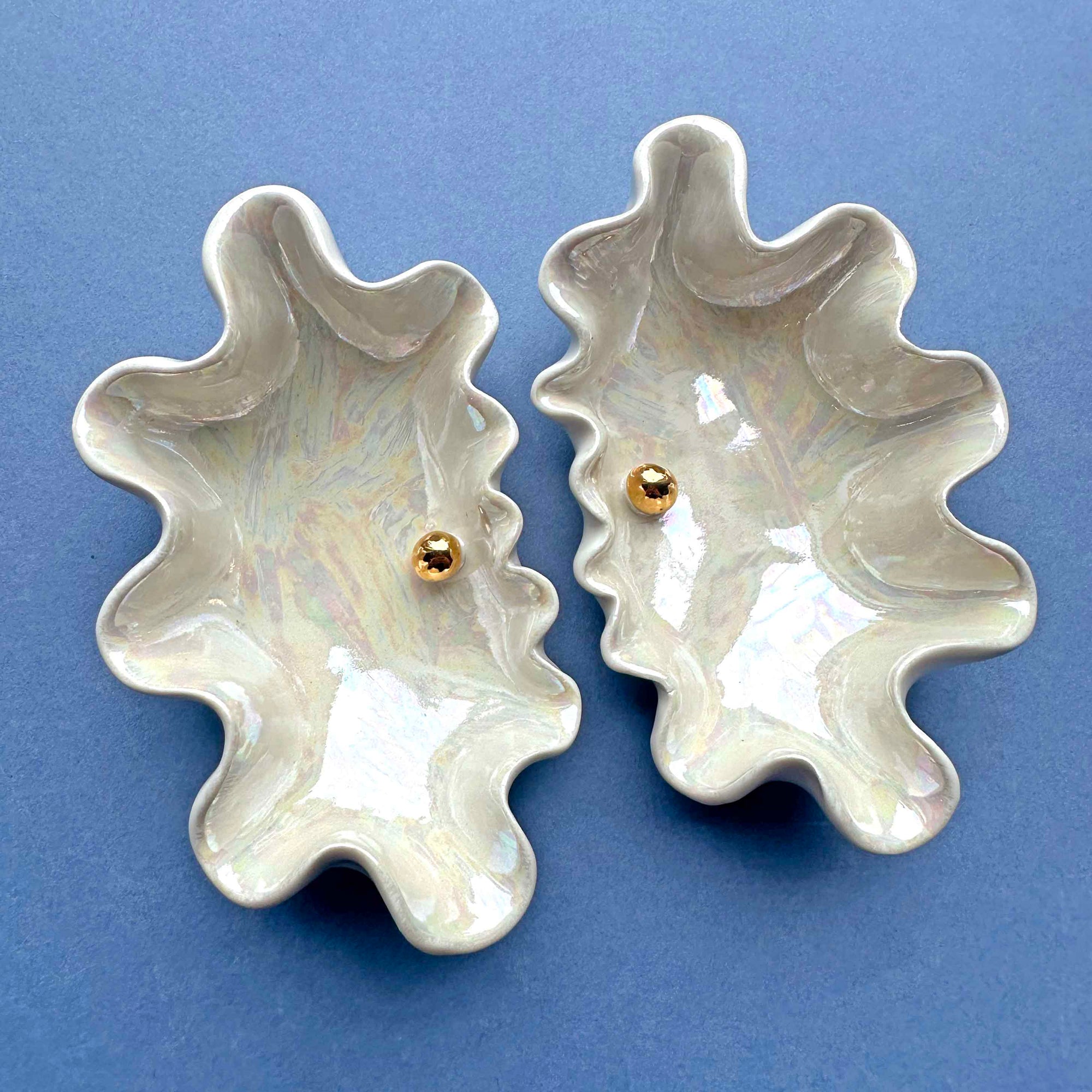 Porcelain Clam Shell Pinch Pot - Mother of Pearl