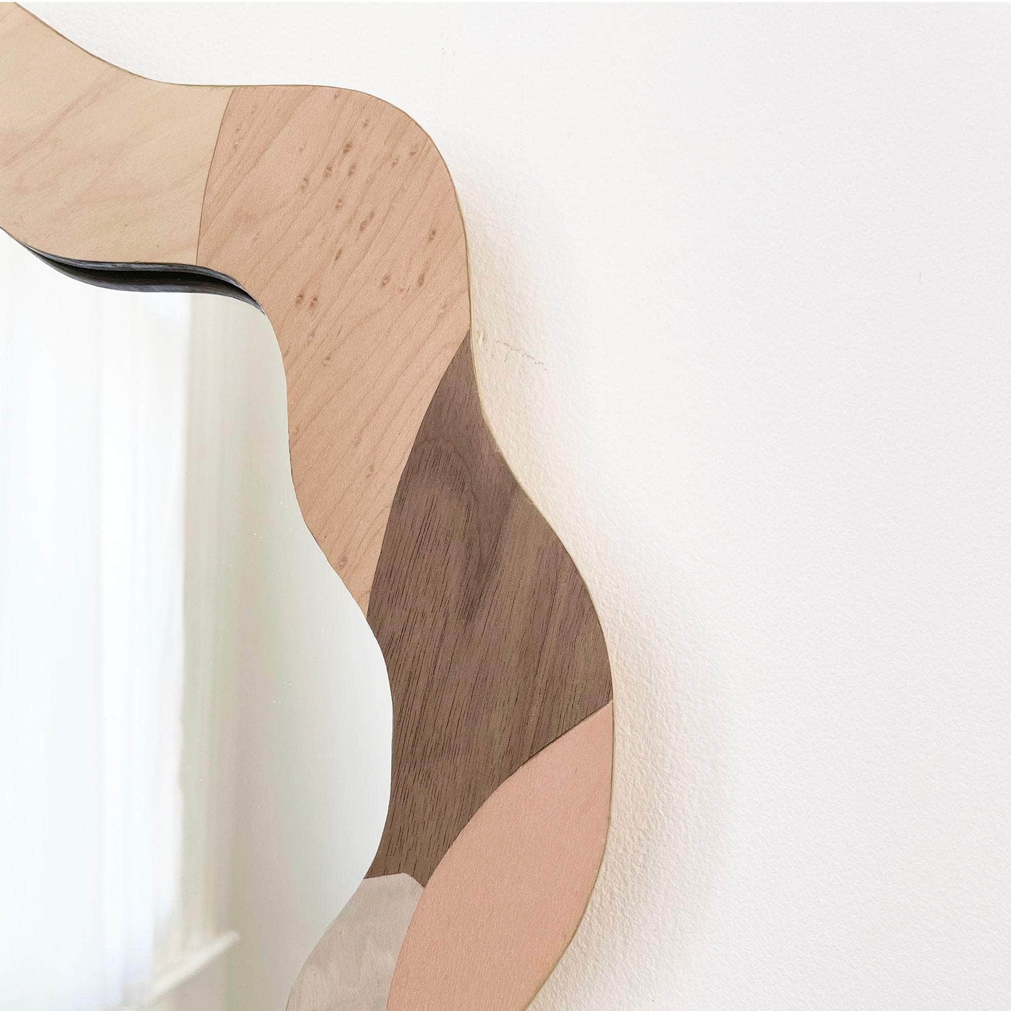 Round Curve Mirror Neutral